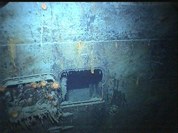 loading doors_stbdhull-1